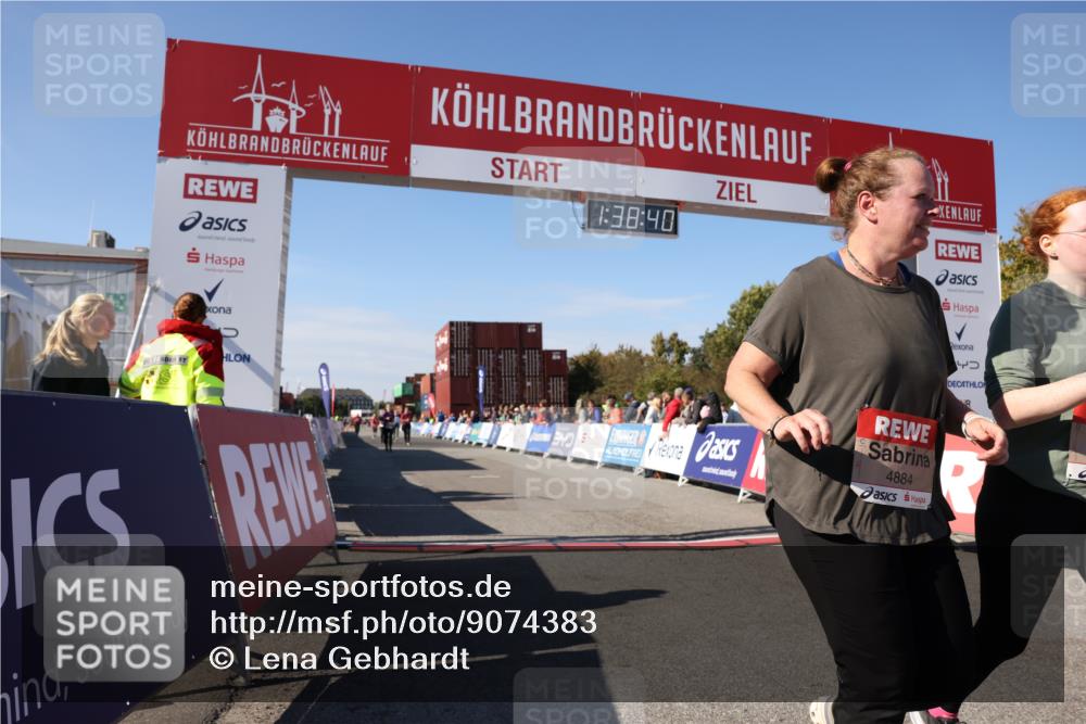 03.10.2025 - Köhlbrandbrückenlauf Lena Gebhardt http://msf.ph/oto/9074383 03.10.2025 13:38:40 Ziel 4884, 5564, 5590, 5591, 6179, 6201 meine-sportfotos.de