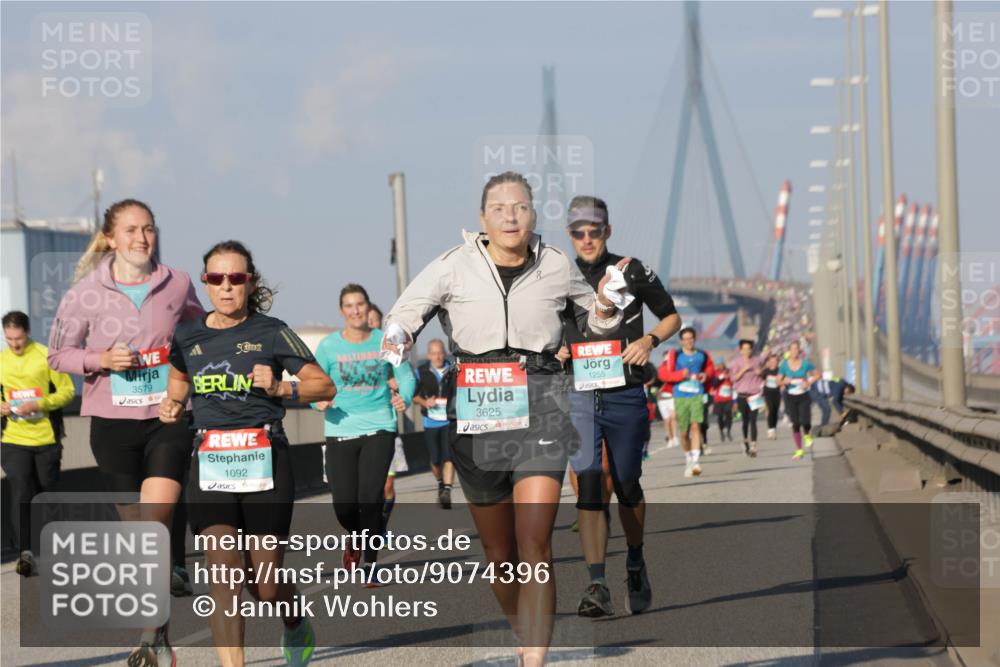 03.10.2025 - Köhlbrandbrückenlauf Jannik Wohlers http://msf.ph/oto/9074396 03.10.2025 09:51:04 Position 3 3579, 1092, 3625, 1255 meine-sportfotos.de