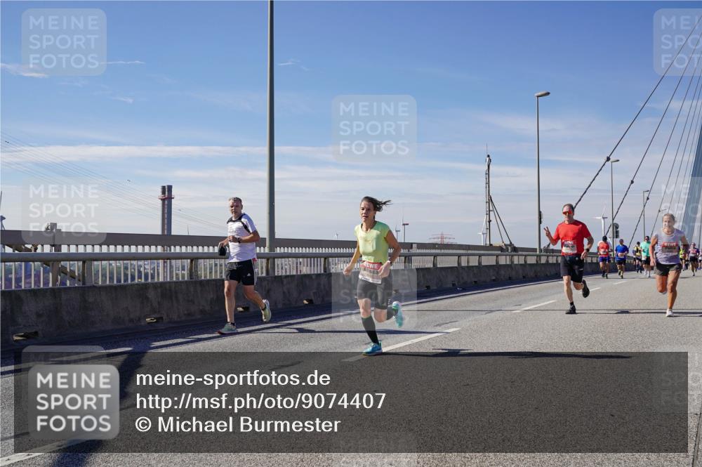 03.10.2025 - Köhlbrandbrückenlauf Michael Burmester http://msf.ph/oto/9074407 03.10.2025 12:39:48 Position 2  meine-sportfotos.de