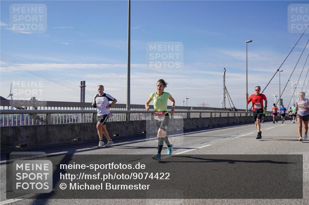 03.10.2025 - Köhlbrandbrückenlauf Michael Burmester http://msf.ph/oto/9074422 03.10.2025 12:39:48 Position 2  meine-sportfotos.de