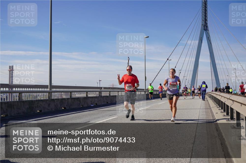 03.10.2025 - Köhlbrandbrückenlauf Michael Burmester http://msf.ph/oto/9074433 03.10.2025 12:39:49 Position 2  meine-sportfotos.de