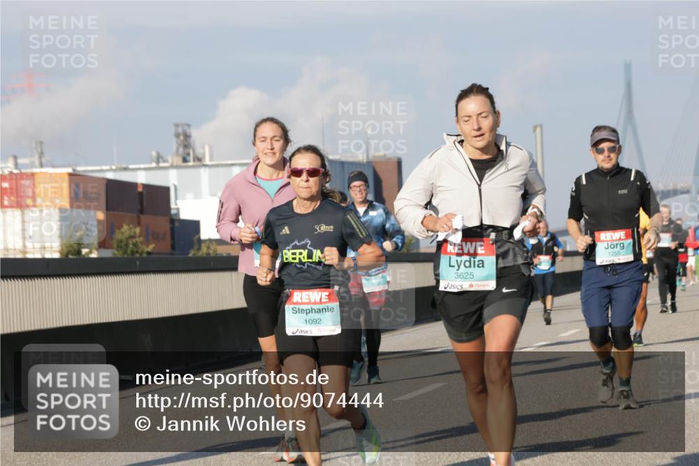 03.10.2025 - Köhlbrandbrückenlauf Jannik Wohlers http://msf.ph/oto/9074444 03.10.2025 09:51:05 Position 3 5, 1092, 3625, 1255 meine-sportfotos.de