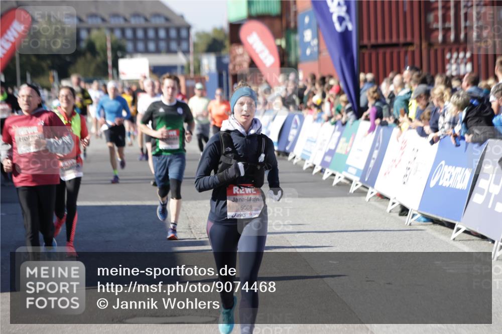 03.10.2025 - Köhlbrandbrückenlauf Jannik Wohlers http://msf.ph/oto/9074468 03.10.2025 13:16:11 Ziel 4311, 4423, 4495, 4644, 4696, 5068, 5336, 5684, 5806, 6712 meine-sportfotos.de