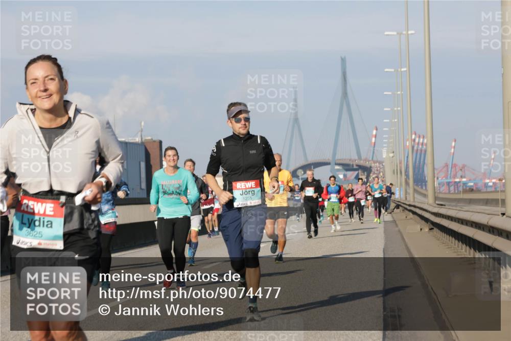 03.10.2025 - Köhlbrandbrückenlauf Jannik Wohlers http://msf.ph/oto/9074477 03.10.2025 09:51:07 Position 3 3625, 1255 meine-sportfotos.de