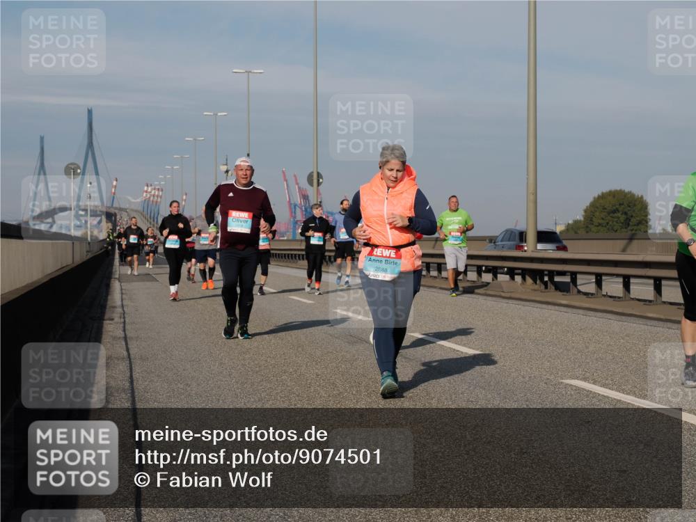 03.10.2025 - Köhlbrandbrückenlauf Fabian Wolf http://msf.ph/oto/9074501 03.10.2025 10:14:19 Position 3 2688 meine-sportfotos.de
