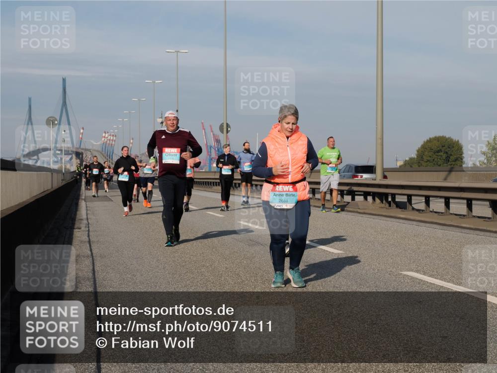 03.10.2025 - Köhlbrandbrückenlauf Fabian Wolf http://msf.ph/oto/9074511 03.10.2025 10:14:20 Position 3 2688 meine-sportfotos.de
