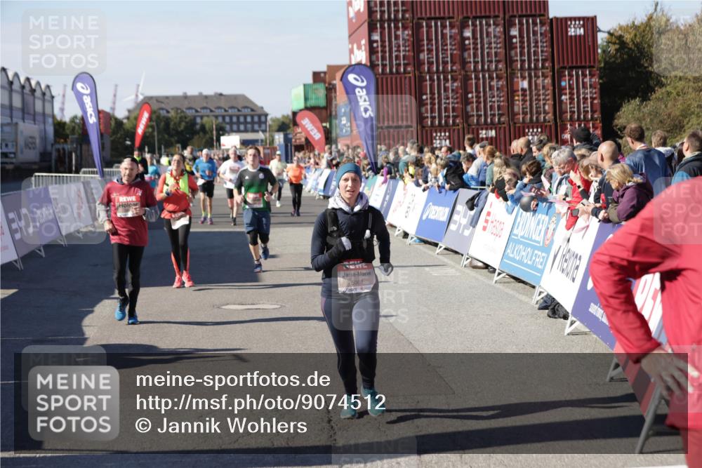 03.10.2025 - Köhlbrandbrückenlauf Jannik Wohlers http://msf.ph/oto/9074512 03.10.2025 13:16:12 Ziel 4311, 4423, 4644, 4696, 5068, 5336, 5684, 5806, 6712 meine-sportfotos.de