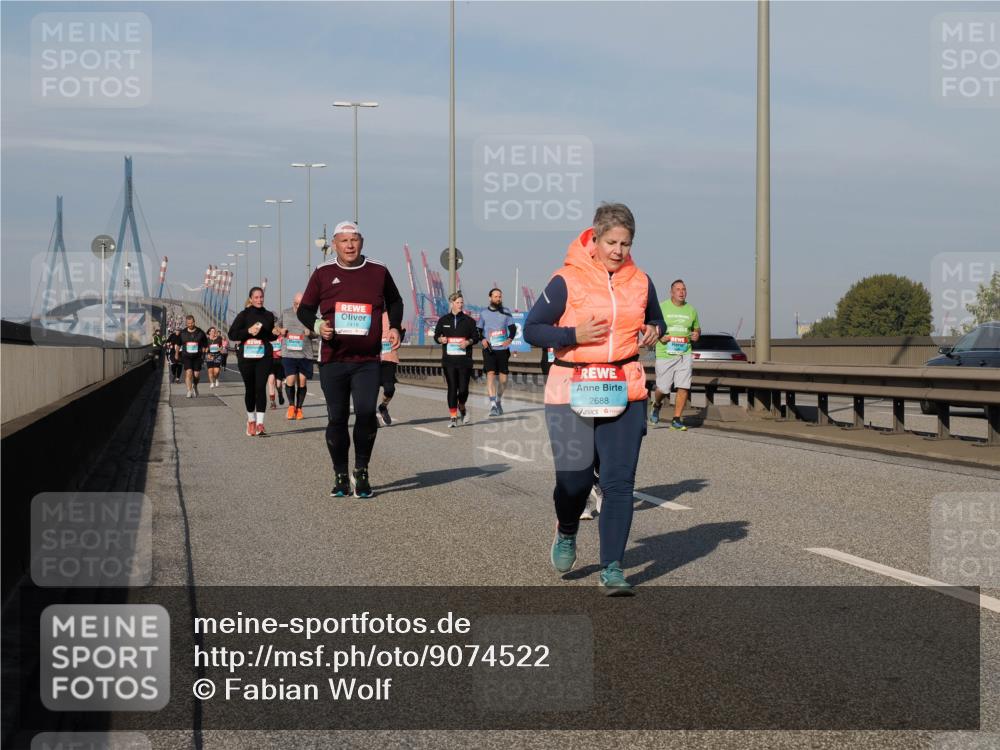 03.10.2025 - Köhlbrandbrückenlauf Fabian Wolf http://msf.ph/oto/9074522 03.10.2025 10:14:20 Position 3 2688 meine-sportfotos.de