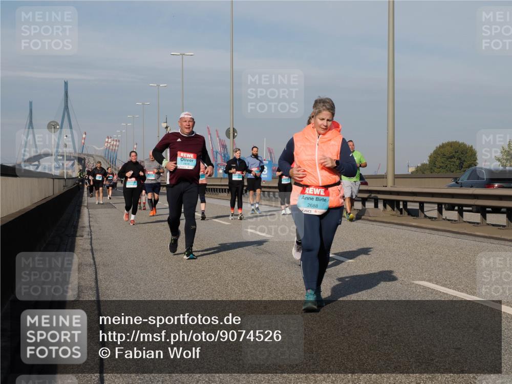 03.10.2025 - Köhlbrandbrückenlauf Fabian Wolf http://msf.ph/oto/9074526 03.10.2025 10:14:20 Position 3 2418, 2688 meine-sportfotos.de