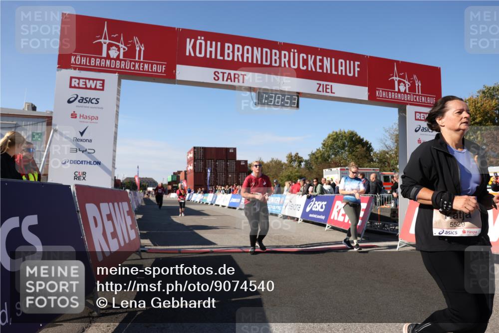 03.10.2025 - Köhlbrandbrückenlauf Lena Gebhardt http://msf.ph/oto/9074540 03.10.2025 13:38:54 Ziel 4723, 5529, 5533, 5584, 6030, 6640 meine-sportfotos.de