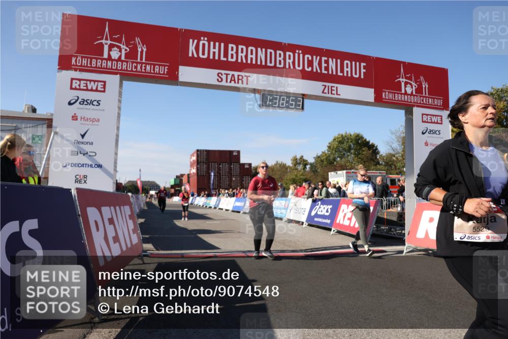 03.10.2025 - Köhlbrandbrückenlauf Lena Gebhardt http://msf.ph/oto/9074548 03.10.2025 13:38:54 Ziel 4723, 5529, 5533, 5584, 6030, 6640 meine-sportfotos.de