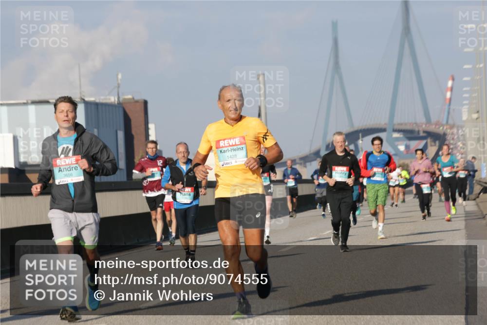 03.10.2025 - Köhlbrandbrückenlauf Jannik Wohlers http://msf.ph/oto/9074555 03.10.2025 09:51:10 Position 3 3656, 1428 meine-sportfotos.de