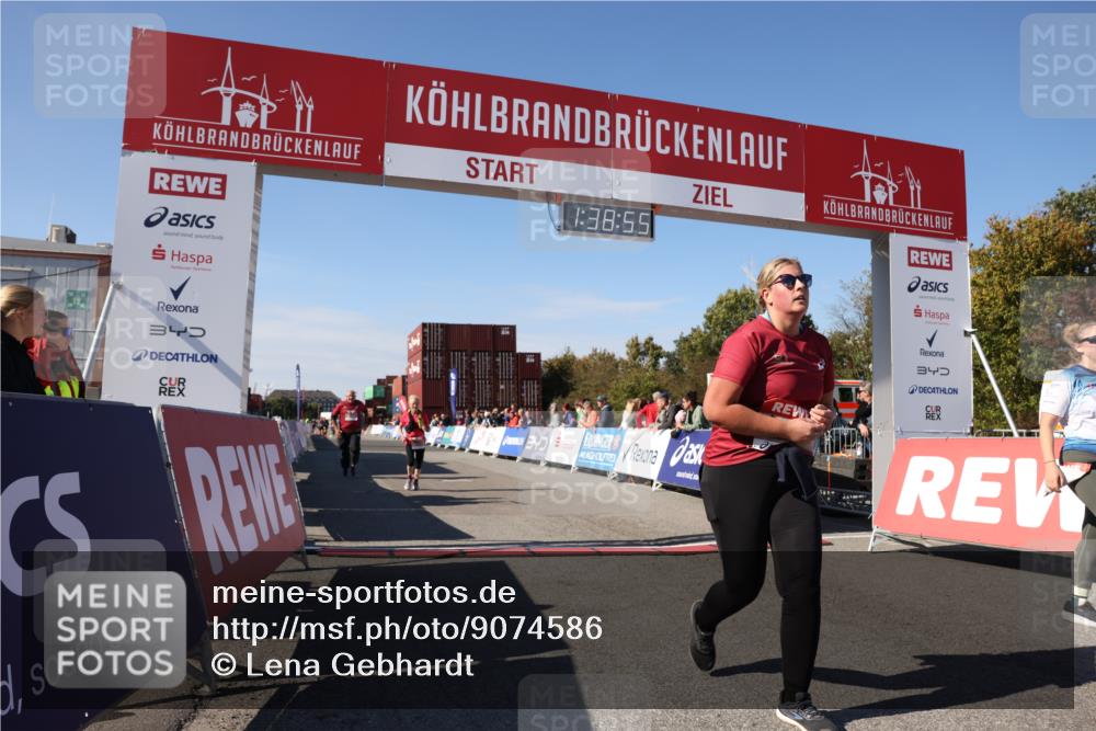 03.10.2025 - Köhlbrandbrückenlauf Lena Gebhardt http://msf.ph/oto/9074586 03.10.2025 13:38:56 Ziel 4723, 5529, 5533, 5584, 6030, 6640 meine-sportfotos.de