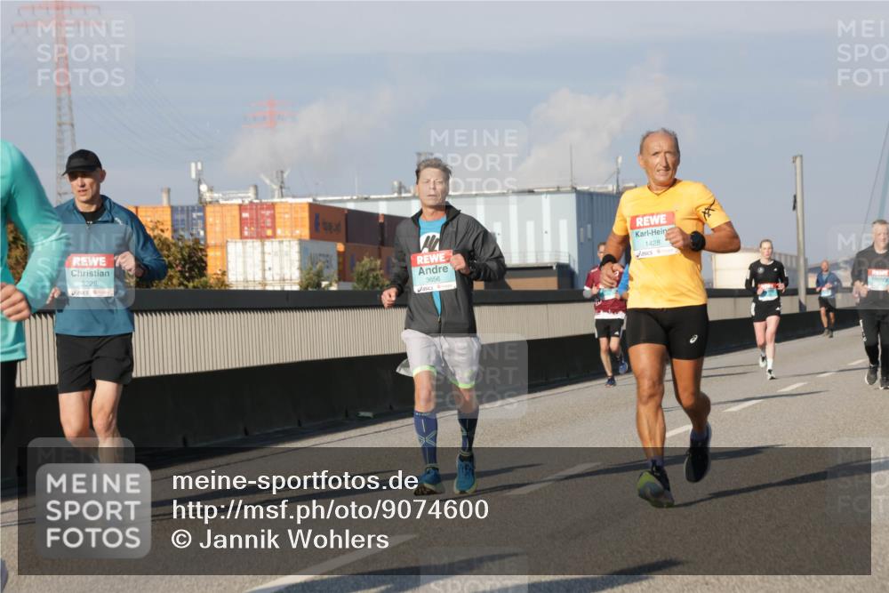 03.10.2025 - Köhlbrandbrückenlauf Jannik Wohlers http://msf.ph/oto/9074600 03.10.2025 09:51:11 Position 3 3228, 3656, 1428 meine-sportfotos.de
