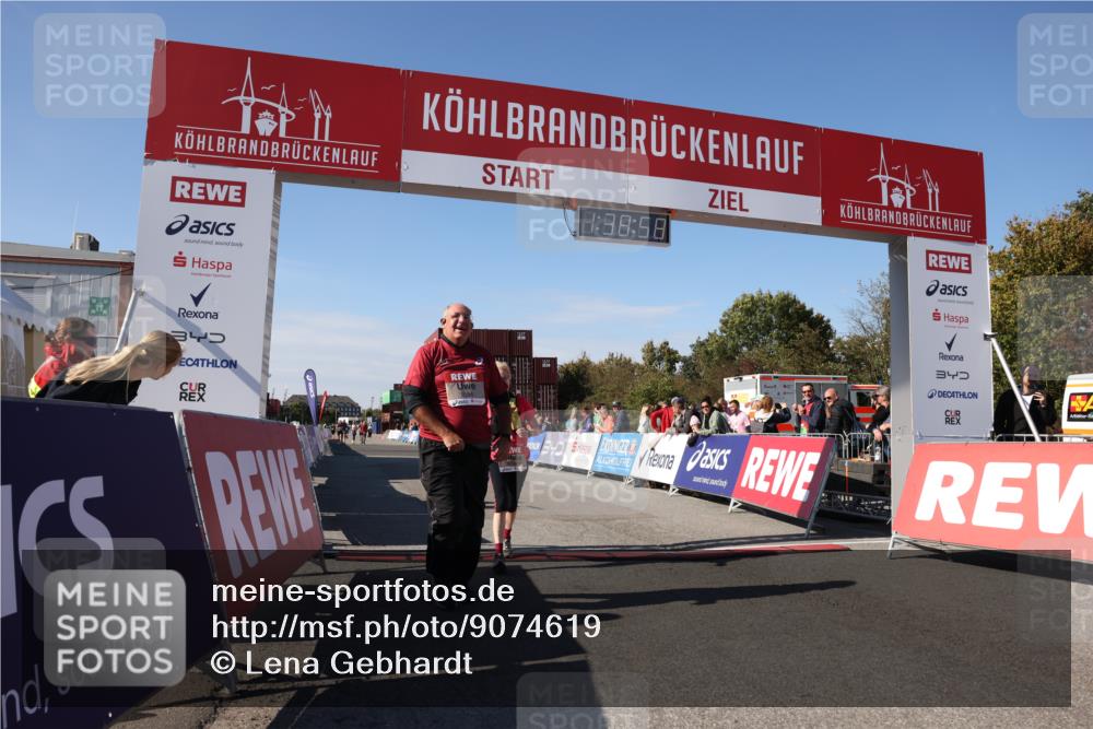 03.10.2025 - Köhlbrandbrückenlauf Lena Gebhardt http://msf.ph/oto/9074619 03.10.2025 13:38:59 Ziel 5529, 5533, 5584, 6030, 6640 meine-sportfotos.de