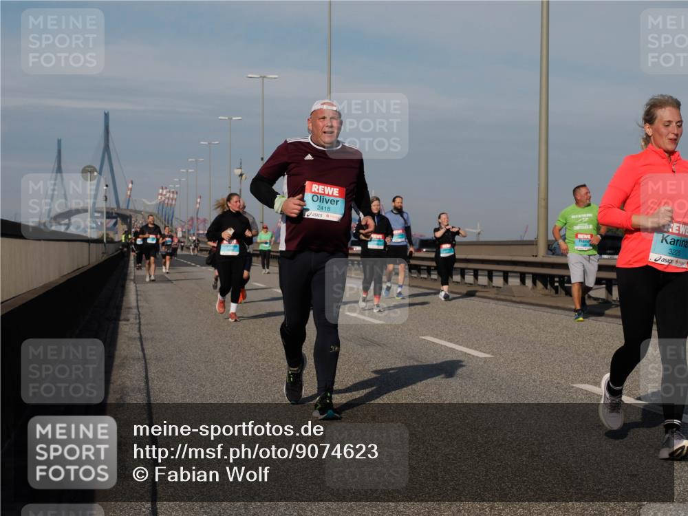 03.10.2025 - Köhlbrandbrückenlauf Fabian Wolf http://msf.ph/oto/9074623 03.10.2025 10:14:22 Position 3 2418, 50, 3225 meine-sportfotos.de