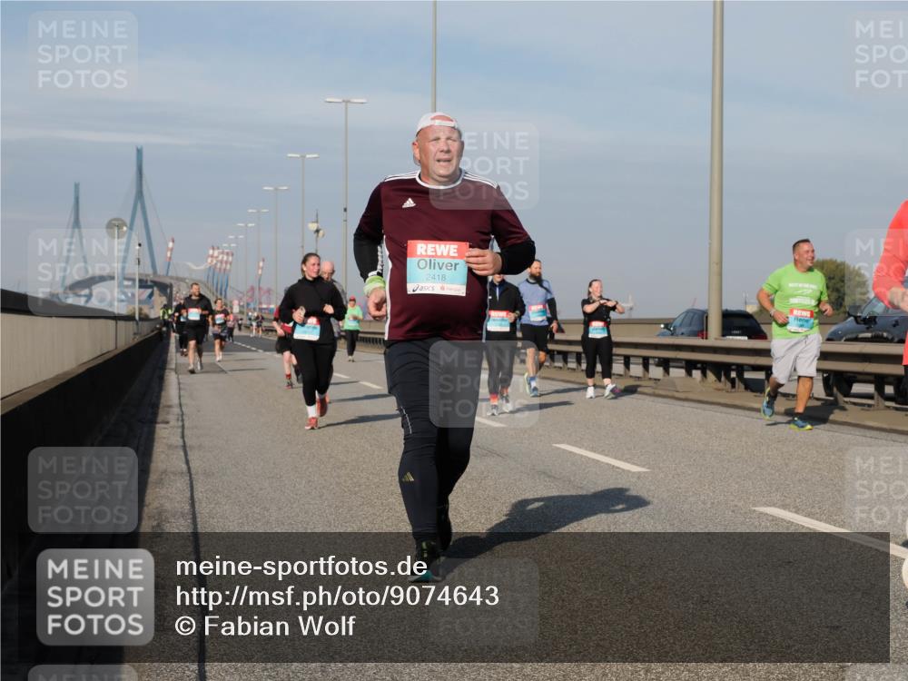 03.10.2025 - Köhlbrandbrückenlauf Fabian Wolf http://msf.ph/oto/9074643 03.10.2025 10:14:23 Position 3 2418 meine-sportfotos.de