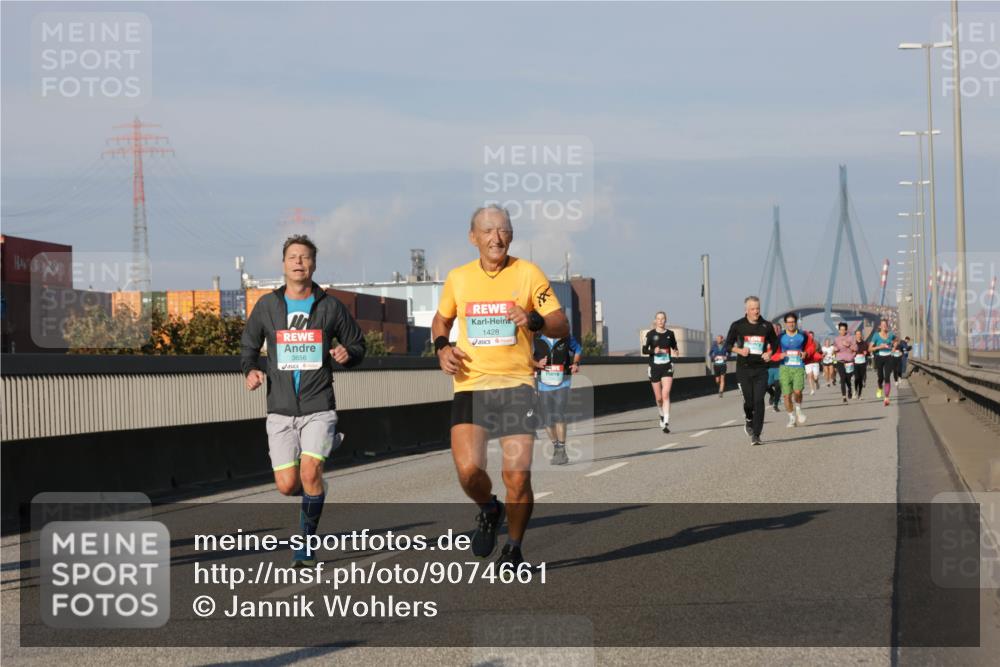 03.10.2025 - Köhlbrandbrückenlauf Jannik Wohlers http://msf.ph/oto/9074661 03.10.2025 09:51:12 Position 3 3656, 1428 meine-sportfotos.de