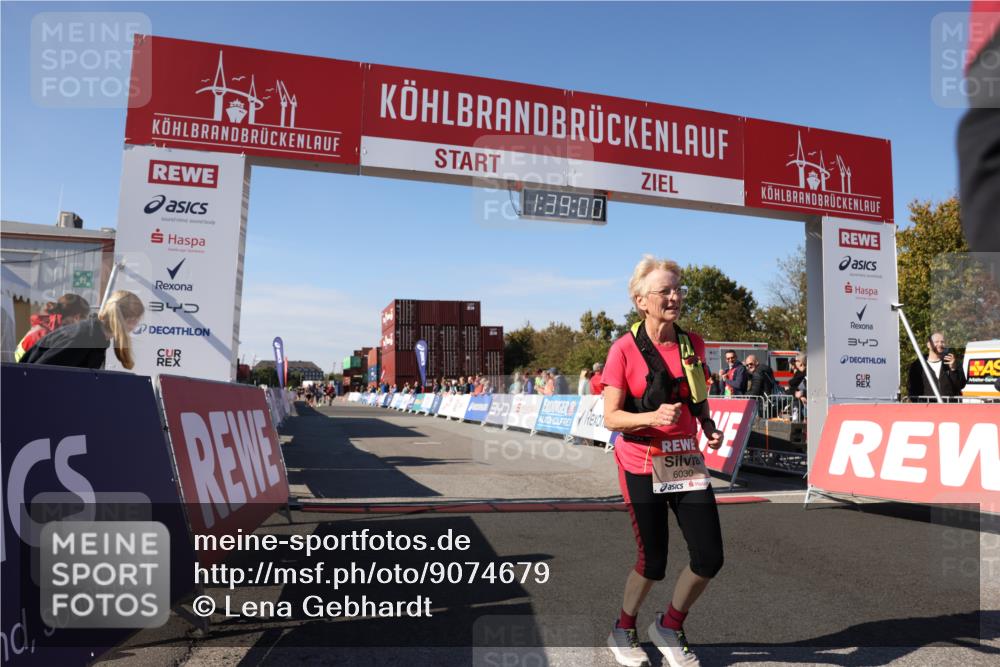 03.10.2025 - Köhlbrandbrückenlauf Lena Gebhardt http://msf.ph/oto/9074679 03.10.2025 13:39:00 Ziel 5529, 5533, 5584, 6030, 6640 meine-sportfotos.de