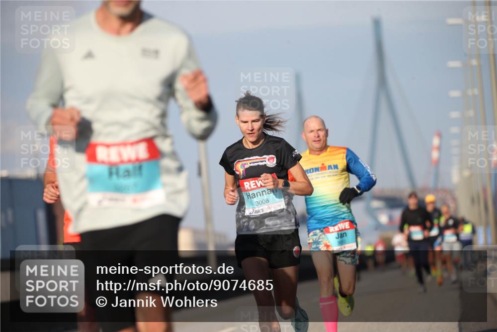 03.10.2025 - Köhlbrandbrückenlauf Jannik Wohlers http://msf.ph/oto/9074685 03.10.2025 09:40:32 Position 3 3008 meine-sportfotos.de