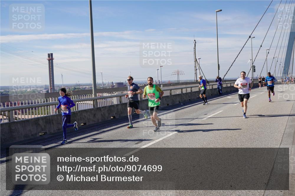 03.10.2025 - Köhlbrandbrückenlauf Michael Burmester http://msf.ph/oto/9074699 03.10.2025 12:40:04 Position 2  meine-sportfotos.de