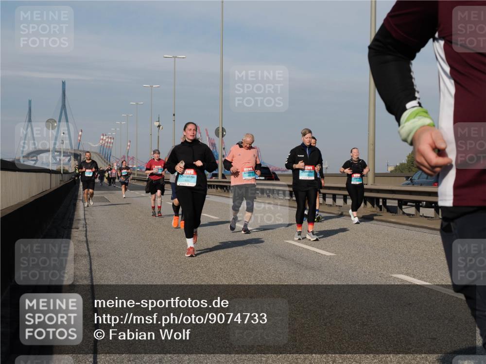 03.10.2025 - Köhlbrandbrückenlauf Fabian Wolf http://msf.ph/oto/9074733 03.10.2025 10:14:25 Position 3 2606, 755 meine-sportfotos.de