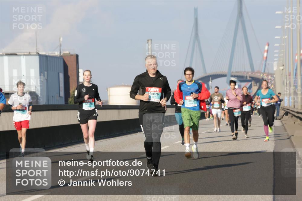 03.10.2025 - Köhlbrandbrückenlauf Jannik Wohlers http://msf.ph/oto/9074741 03.10.2025 09:51:14 Position 3 397, 3484 meine-sportfotos.de