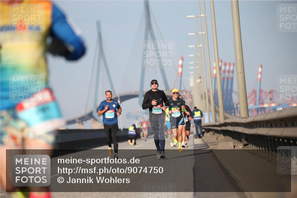 03.10.2025 - Köhlbrandbrückenlauf Jannik Wohlers http://msf.ph/oto/9074750 03.10.2025 09:40:35 Position 3 1019, 1827 meine-sportfotos.de