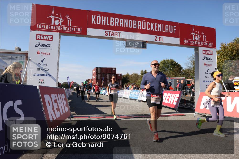 03.10.2025 - Köhlbrandbrückenlauf Lena Gebhardt http://msf.ph/oto/9074761 03.10.2025 13:39:18 Ziel 4531, 4789, 5111, 5741, 5745, 5766, 5988, 5989, 5998 meine-sportfotos.de