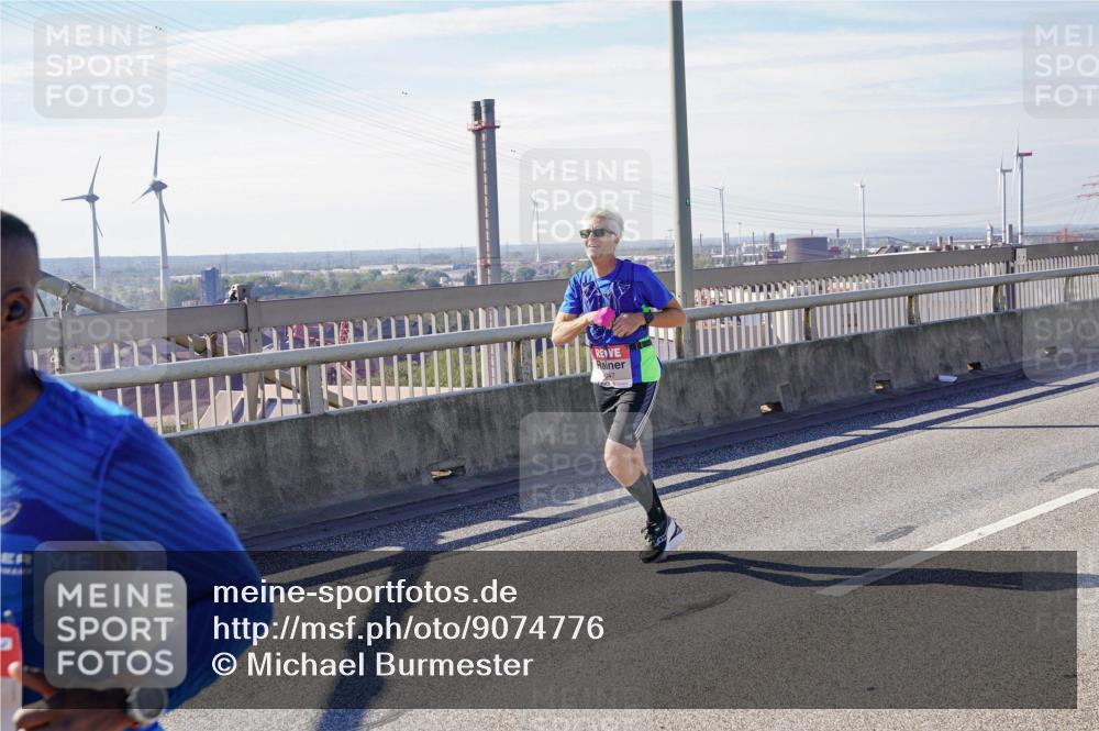 03.10.2025 - Köhlbrandbrückenlauf Michael Burmester http://msf.ph/oto/9074776 03.10.2025 12:40:09 Position 2  meine-sportfotos.de