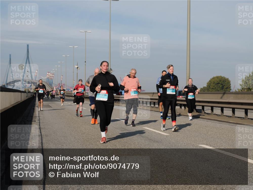 03.10.2025 - Köhlbrandbrückenlauf Fabian Wolf http://msf.ph/oto/9074779 03.10.2025 10:14:26 Position 3 2755, 2606 meine-sportfotos.de