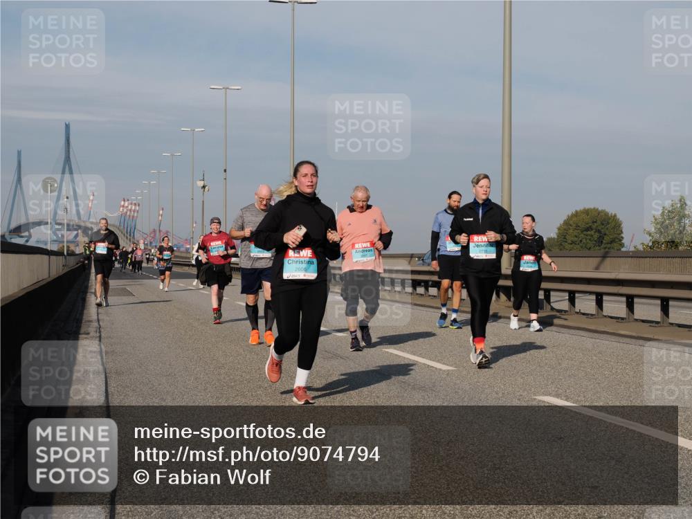 03.10.2025 - Köhlbrandbrückenlauf Fabian Wolf http://msf.ph/oto/9074794 03.10.2025 10:14:26 Position 3 2606, 2755 meine-sportfotos.de