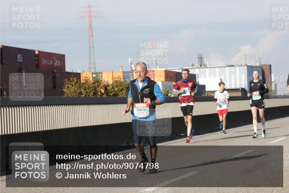 03.10.2025 - Köhlbrandbrückenlauf Jannik Wohlers http://msf.ph/oto/9074798 03.10.2025 09:51:16 Position 3 1340, 12 meine-sportfotos.de
