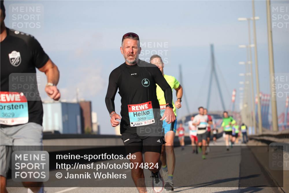 03.10.2025 - Köhlbrandbrückenlauf Jannik Wohlers http://msf.ph/oto/9074824 03.10.2025 09:40:48 Position 3 3629, 3269 meine-sportfotos.de