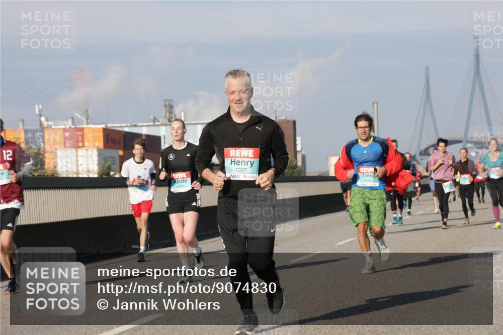 03.10.2025 - Köhlbrandbrückenlauf Jannik Wohlers http://msf.ph/oto/9074830 03.10.2025 09:51:18 Position 3 12, 1397, 3484 meine-sportfotos.de