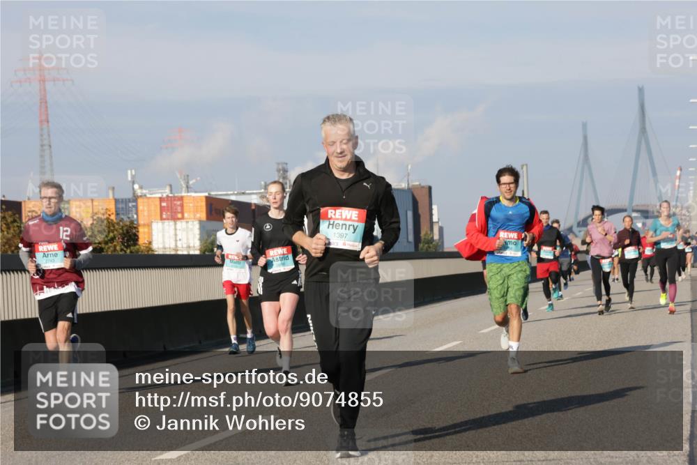 03.10.2025 - Köhlbrandbrückenlauf Jannik Wohlers http://msf.ph/oto/9074855 03.10.2025 09:51:18 Position 3 2743, 12, 1397 meine-sportfotos.de