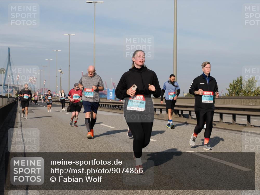 03.10.2025 - Köhlbrandbrückenlauf Fabian Wolf http://msf.ph/oto/9074856 03.10.2025 10:14:27 Position 3 2513, 2606, 2755 meine-sportfotos.de