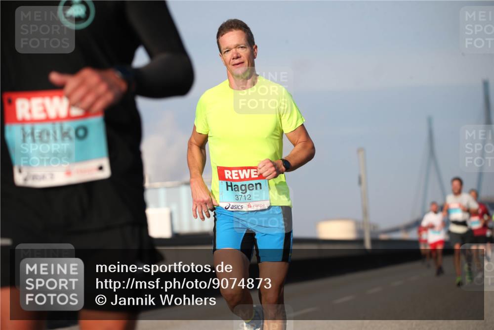 03.10.2025 - Köhlbrandbrückenlauf Jannik Wohlers http://msf.ph/oto/9074873 03.10.2025 09:40:49 Position 3 3269, 3712 meine-sportfotos.de
