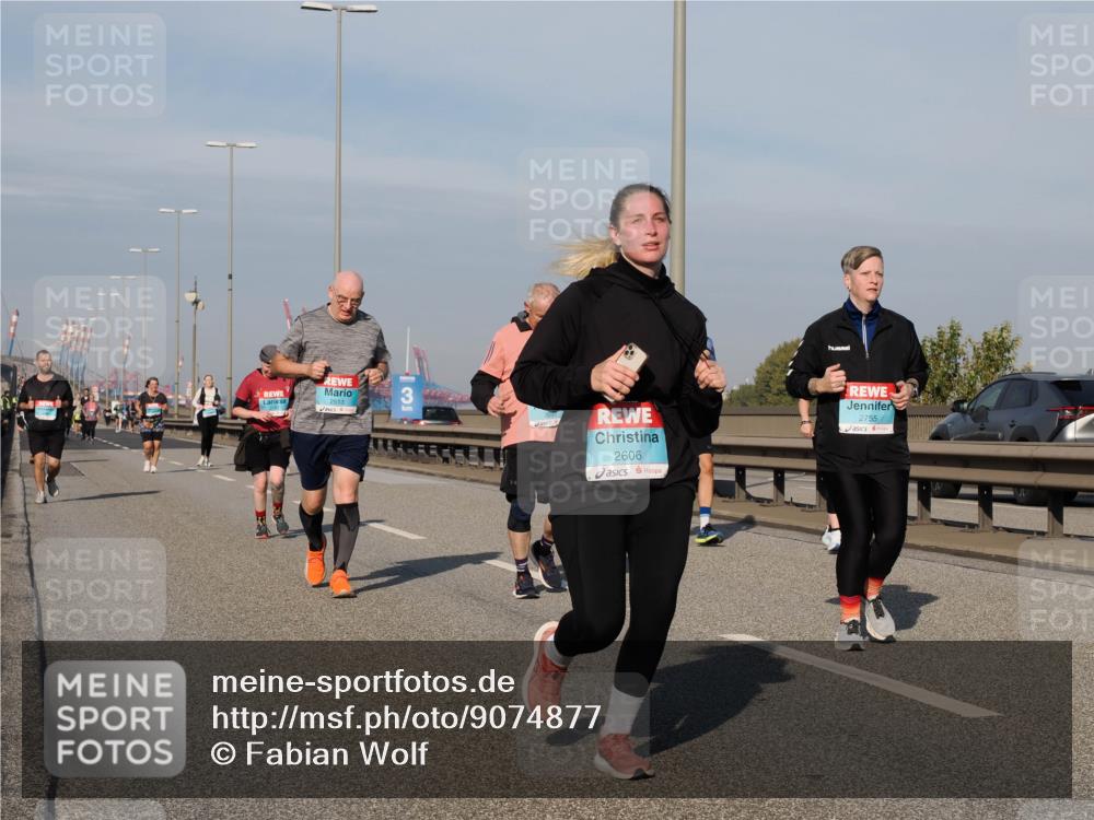 03.10.2025 - Köhlbrandbrückenlauf Fabian Wolf http://msf.ph/oto/9074877 03.10.2025 10:14:28 Position 3 2513, 3, 2606, 2755 meine-sportfotos.de