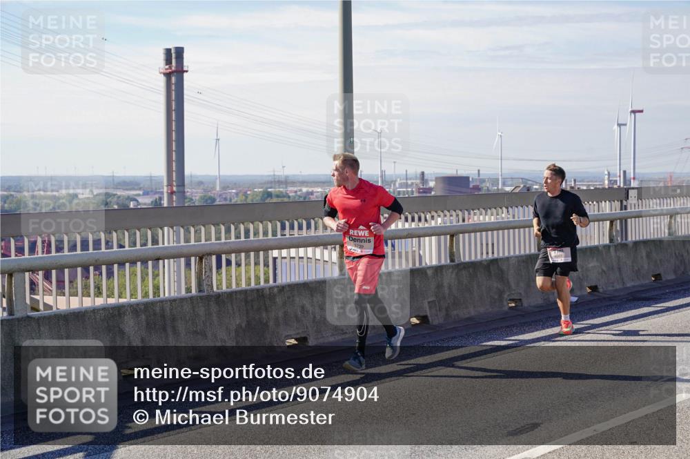 03.10.2025 - Köhlbrandbrückenlauf Michael Burmester http://msf.ph/oto/9074904 03.10.2025 12:40:20 Position 2 739 meine-sportfotos.de