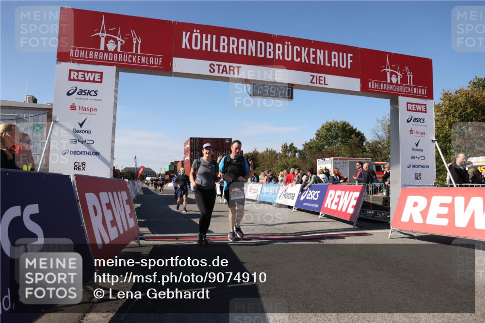 03.10.2025 - Köhlbrandbrückenlauf Lena Gebhardt http://msf.ph/oto/9074910 03.10.2025 13:39:21 Ziel 4531, 4789, 5111, 5741, 5745, 5766, 5988, 5989, 5998, 6560 meine-sportfotos.de