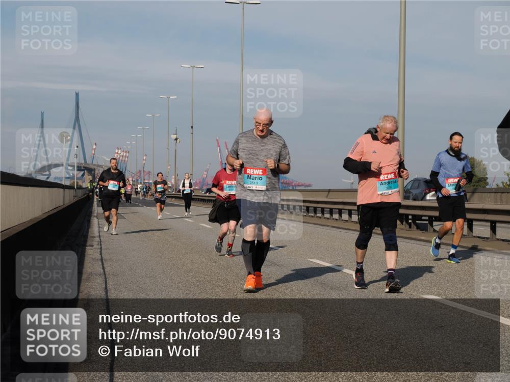 03.10.2025 - Köhlbrandbrückenlauf Fabian Wolf http://msf.ph/oto/9074913 03.10.2025 10:14:29 Position 3 2513, 3097 meine-sportfotos.de