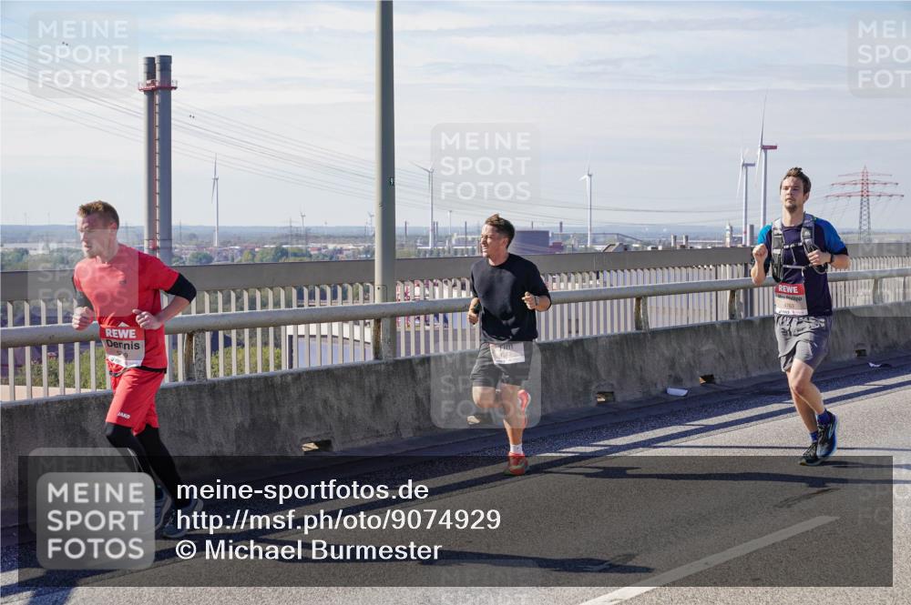 03.10.2025 - Köhlbrandbrückenlauf Michael Burmester http://msf.ph/oto/9074929 03.10.2025 12:40:21 Position 2 4073, 4763 meine-sportfotos.de