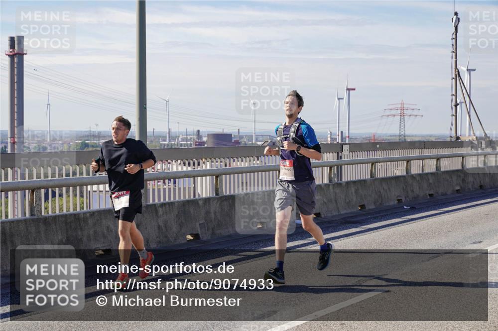 03.10.2025 - Köhlbrandbrückenlauf Michael Burmester http://msf.ph/oto/9074933 03.10.2025 12:40:21 Position 2 4763 meine-sportfotos.de