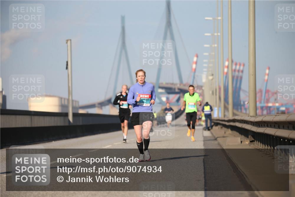 03.10.2025 - Köhlbrandbrückenlauf Jannik Wohlers http://msf.ph/oto/9074934 03.10.2025 09:41:02 Position 3  meine-sportfotos.de