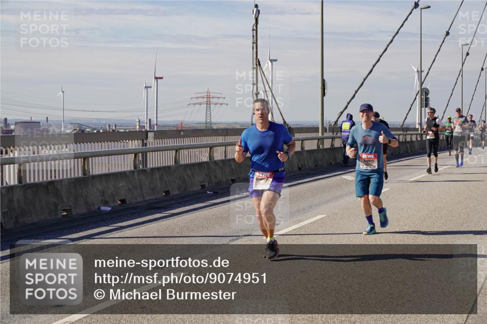 03.10.2025 - Köhlbrandbrückenlauf Michael Burmester http://msf.ph/oto/9074951 03.10.2025 12:40:22 Position 2  meine-sportfotos.de