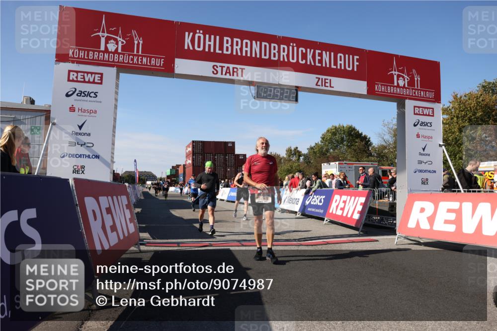 03.10.2025 - Köhlbrandbrückenlauf Lena Gebhardt http://msf.ph/oto/9074987 03.10.2025 13:39:23 Ziel 4531, 4789, 5111, 5135, 5741, 5745, 5766, 5988, 5989, 5998, 6560 meine-sportfotos.de