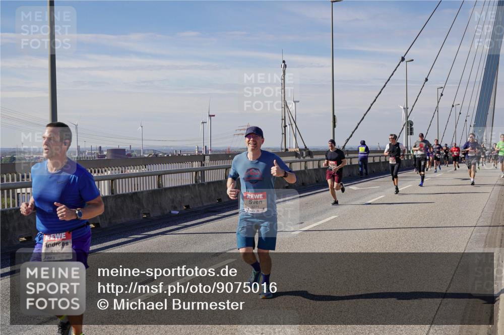 03.10.2025 - Köhlbrandbrückenlauf Michael Burmester http://msf.ph/oto/9075016 03.10.2025 12:40:24 Position 2 4130, 4271 meine-sportfotos.de