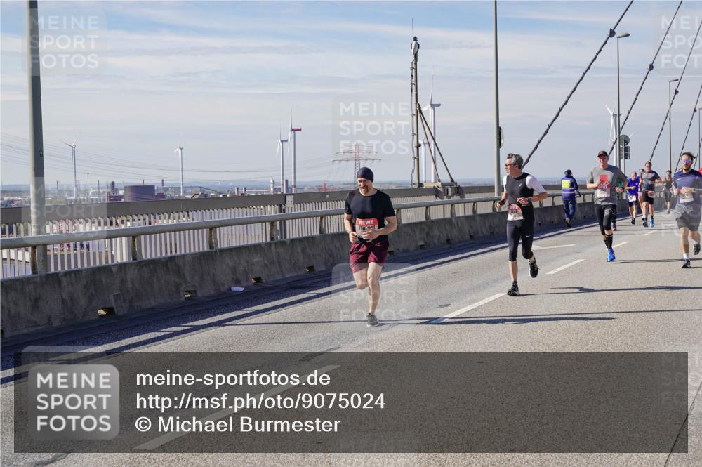 03.10.2025 - Köhlbrandbrückenlauf Michael Burmester http://msf.ph/oto/9075024 03.10.2025 12:40:26 Position 2  meine-sportfotos.de