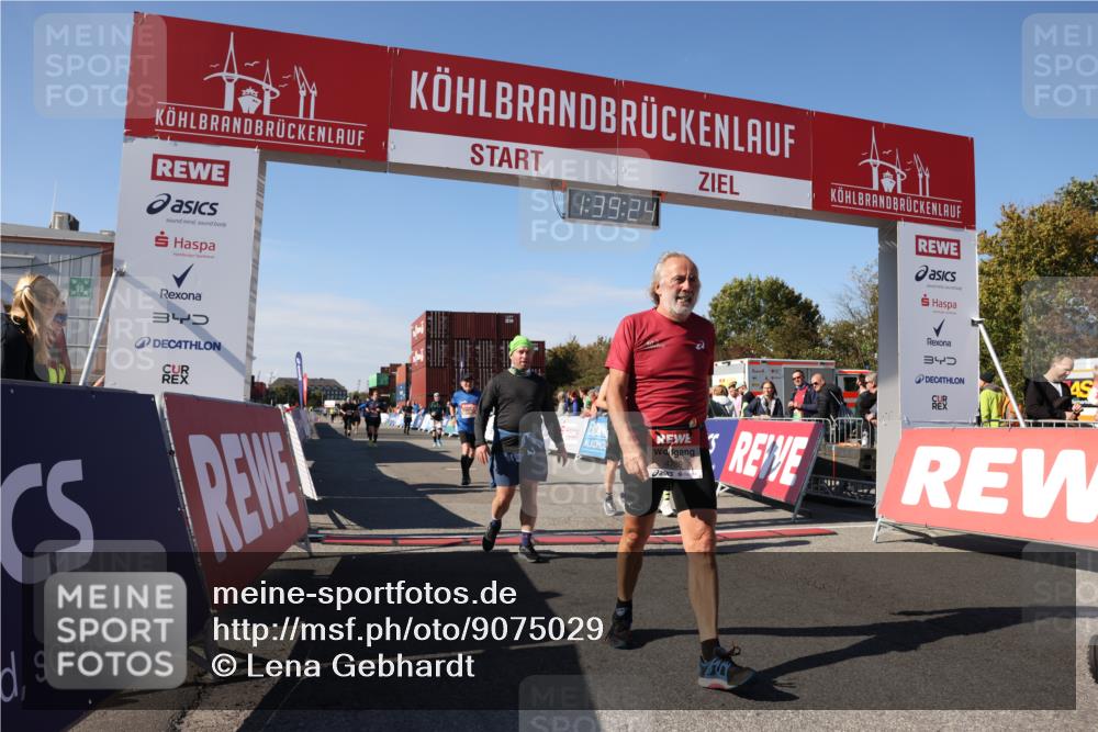 03.10.2025 - Köhlbrandbrückenlauf Lena Gebhardt http://msf.ph/oto/9075029 03.10.2025 13:39:24 Ziel 4531, 4789, 5111, 5135, 5741, 5745, 5766, 5988, 5989, 5991, 5998, 6560 meine-sportfotos.de